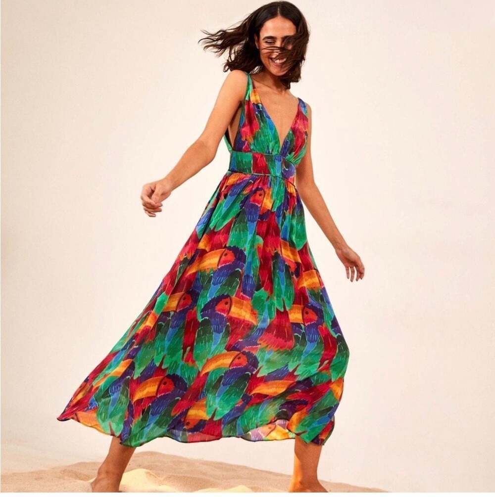 FARM Rio Painted Toucans V-Neck Sleeveless Midi Dress